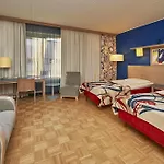 Scandic 4*