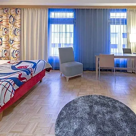 Scandic Hotell 4*