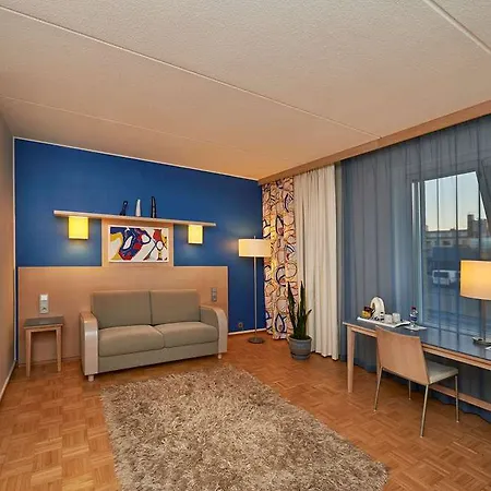 Scandic 4*